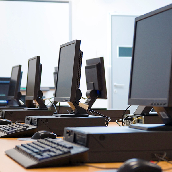 Zašto su profesionalna računala važna za produktivnost (i kako ih odabrati)